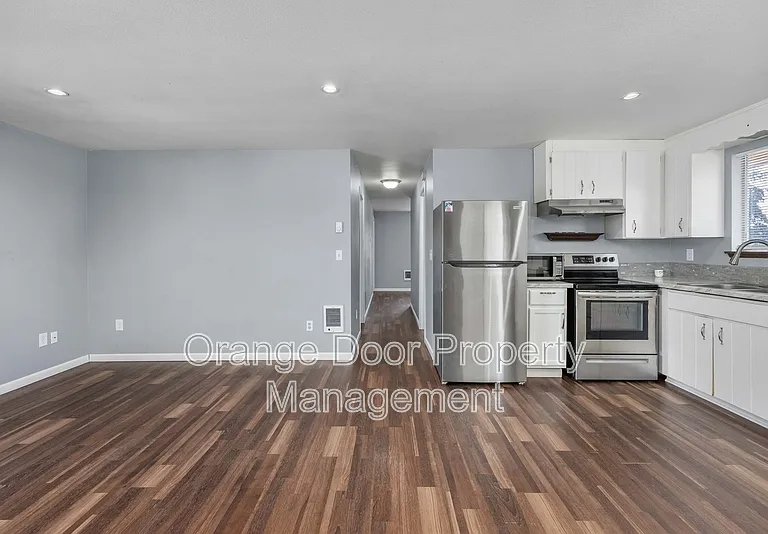 1613 Wheeler St S — Photo 10