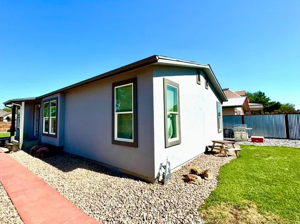 320 N Grand Ave, Montrose, CO 81401