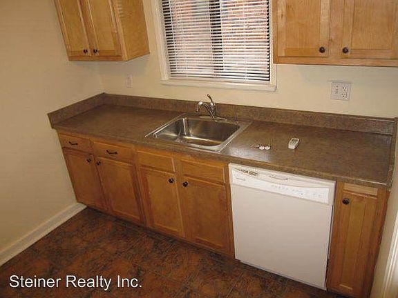 4th image of 131 Edgewood Ave APT T4