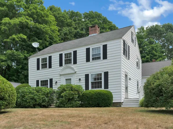1 Magnolia Lane, Exeter, NH 03833