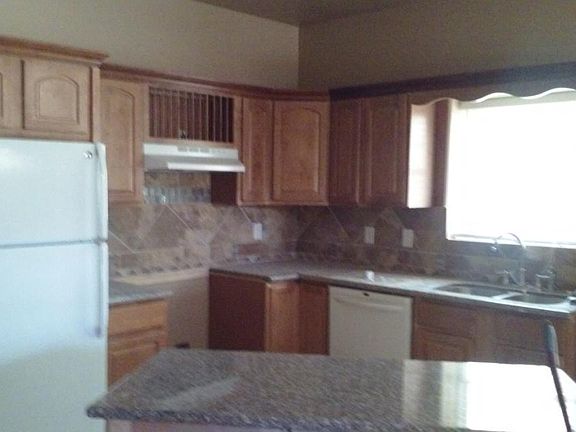 3rd image of 4178 Meadowlark Dr