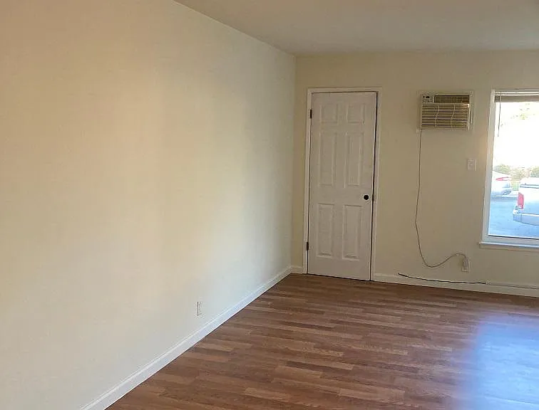 953 Princess Anne Dr — Photo 23