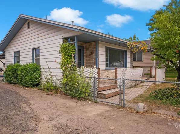 220 Locust St, Twin Falls, ID 83301