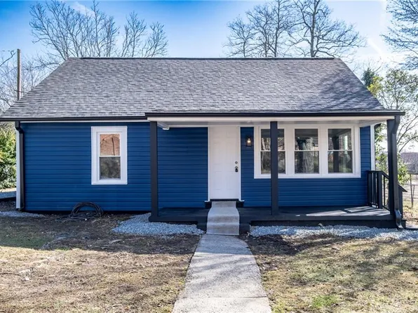 211 Foster St, Thomasville, NC 27360