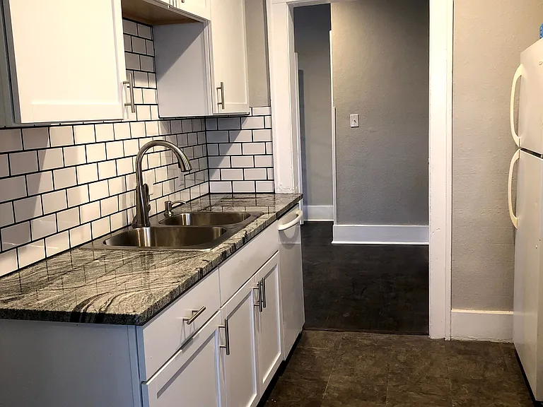 2029 E 2nd St E #1/2 — Photo 7