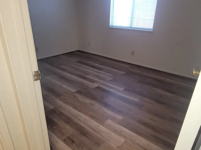 1024 W Graaf Ave #B — Photo 7