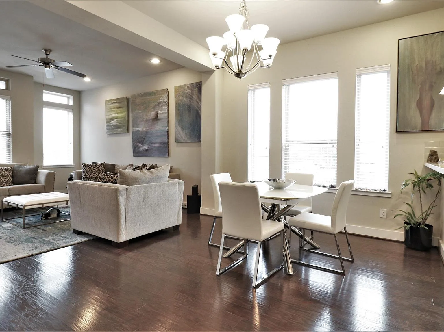 3 bed, 3.5 bath, 1920 sqft, $2,950 — Photo 3