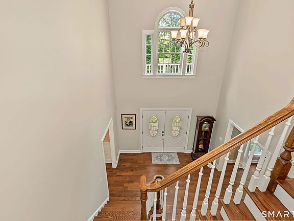 3rd image of 220 Haviland Road