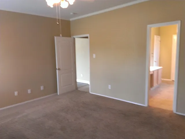 7504 Wood Slope Dr — Photo 16