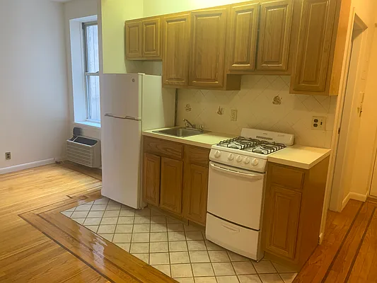 Rented by J & L Holding Corporation | media 12