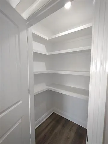 307 Talbot Dr — Photo 21