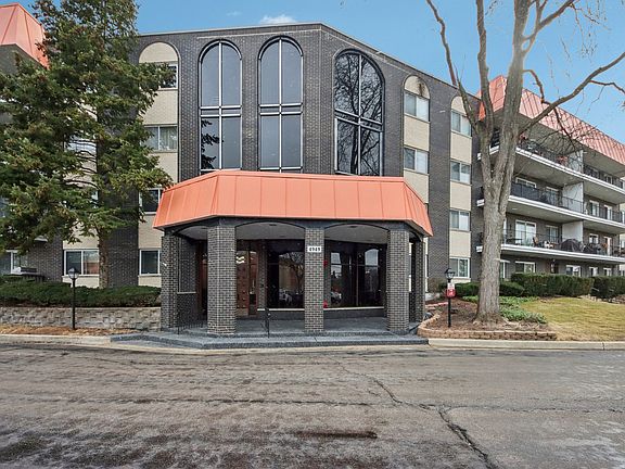 3rd image of 4949 Golf Rd APT 308