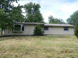 203 Willowrun Dr, Moro, IL