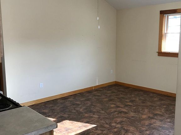 4th image of 13 Elm Park Unit 2