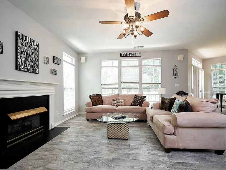 14601 Pomerol Ln — Photo 4