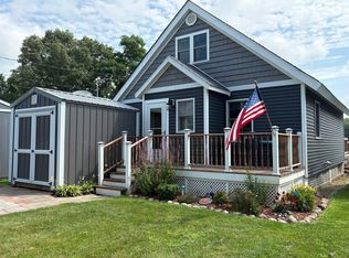 58911 Long Lake Rd, Colon, MI 49040