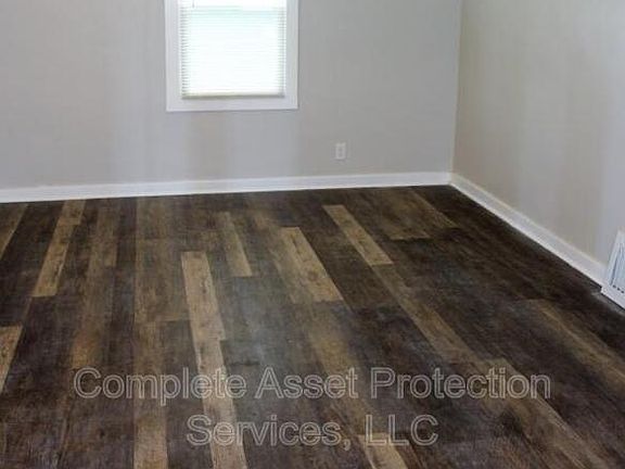 5th image of 7326 Taft St