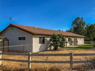 30445 Byfield Rd, Castaic, CA 91384