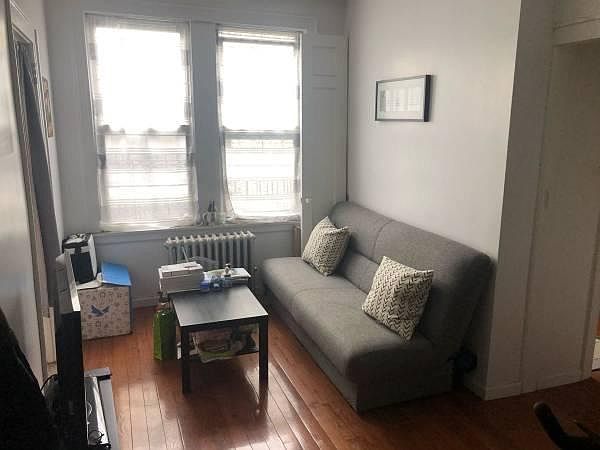 1st image of 3214 46th St APT 3F