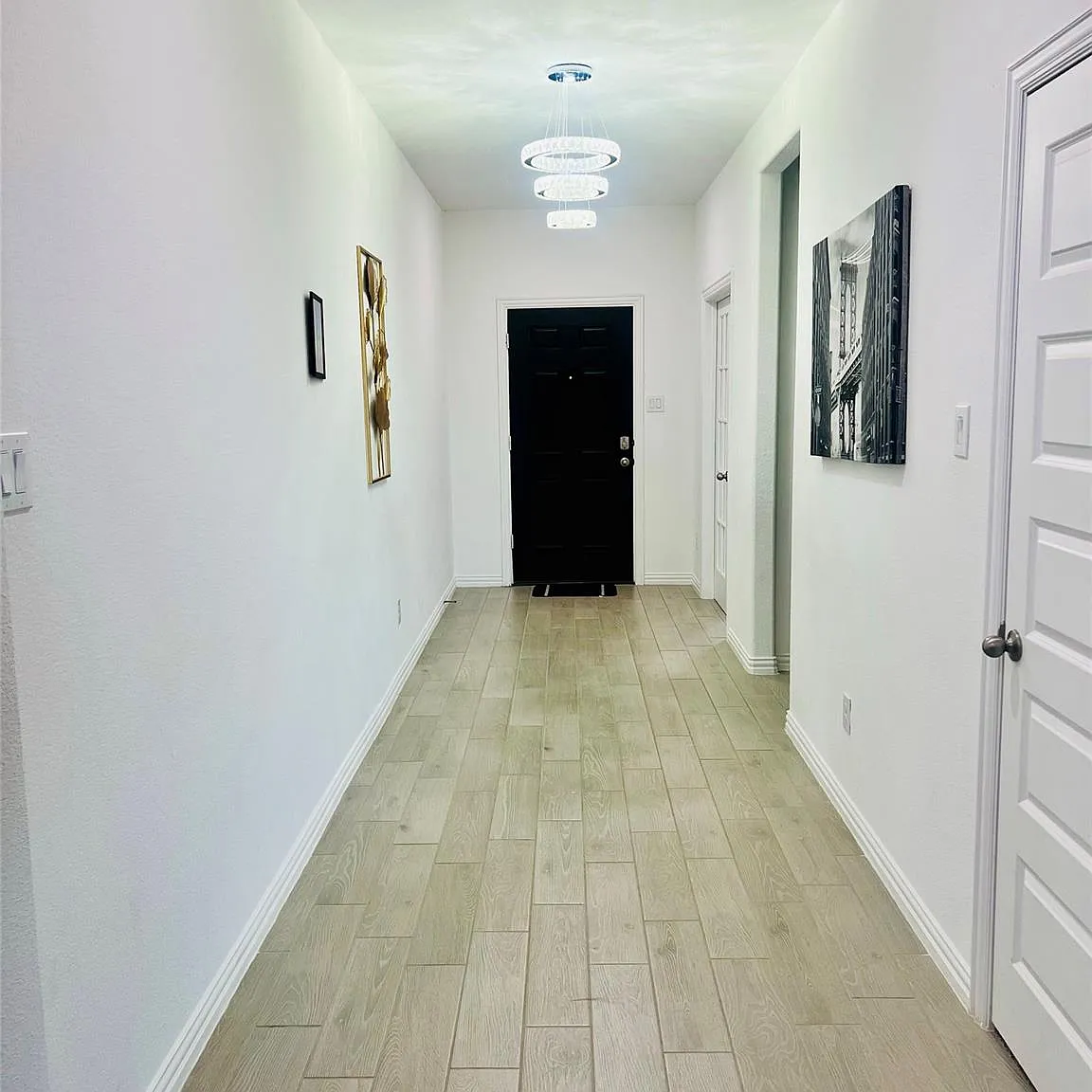 5 bed, 2805 sqft, $3,000 — Photo 3