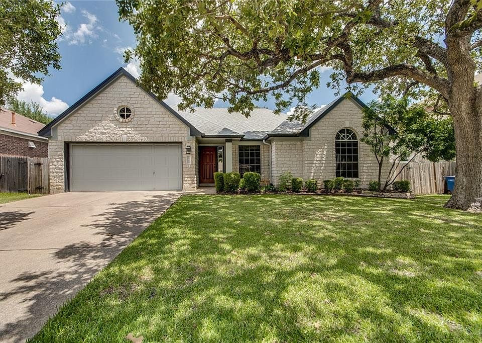 1st image of 6908 Bancroft Woods Dr