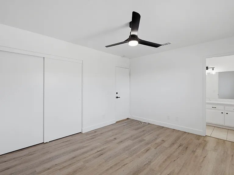 21134 Multnomah Rd — Photo 13