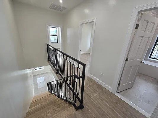 Rented by Outlive | media 15