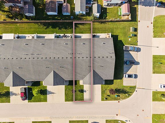 5th image of 14 Devon Dr