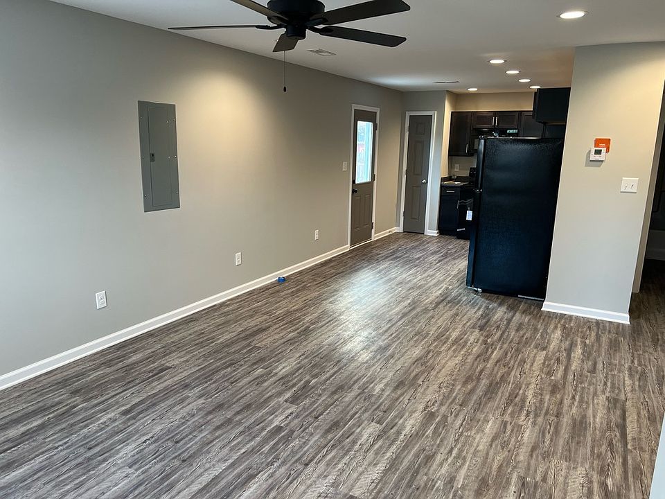 2nd image of 305 Merriwood Pkwy APT B