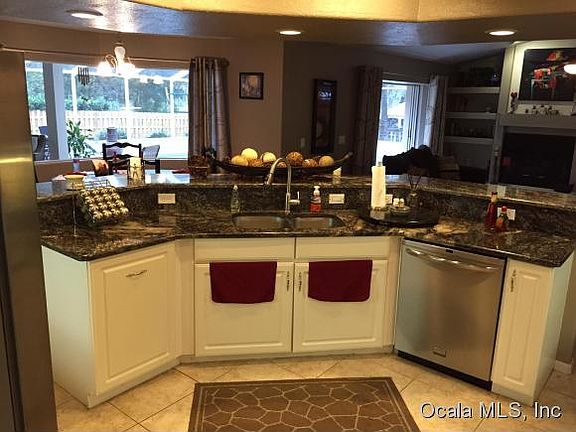2nd image of 1815 SE 37th Pl