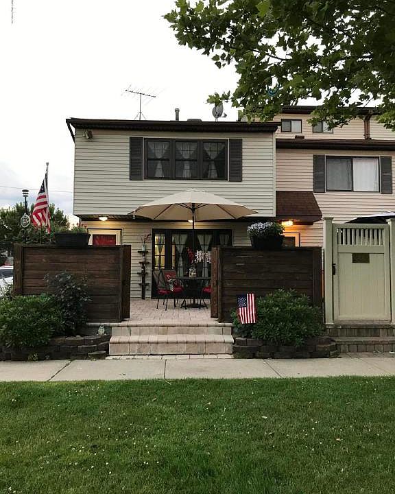 1st image of 22A Bunnell Ct #A