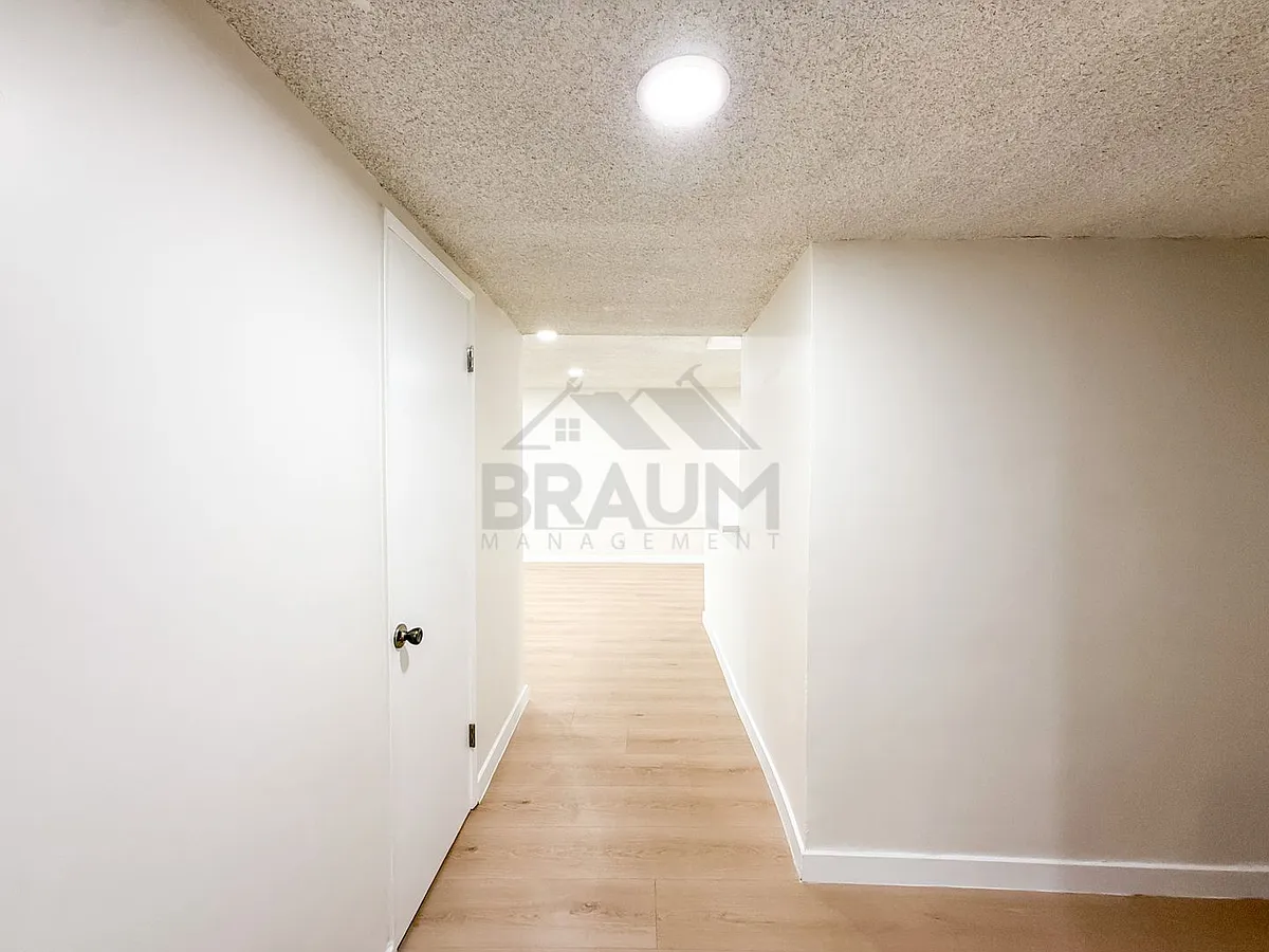 Building Photo - 6041 WHITSETT