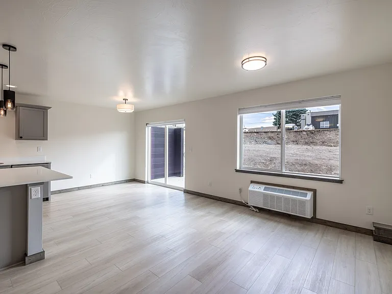 3396 Crosswind Ct #4 — Photo 8