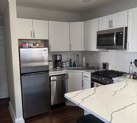 5th image of 311 E Main St APT 1