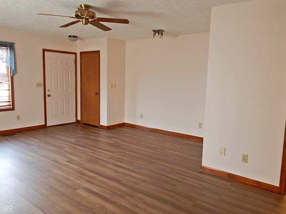 4th image of 243 Meridian Ct #17