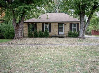 9106 Cinderella Ln, Louisville, KY 40229