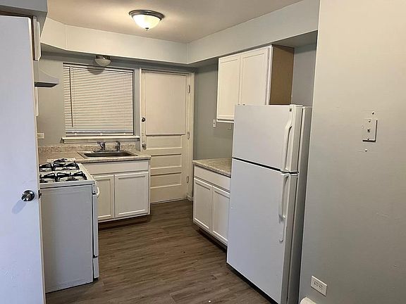 2nd image of 14110 S School St APT 3W