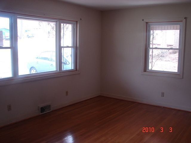 2nd image of 625 Springdale Rd