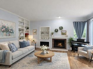 35 Litchfield Ln #229, Houston, TX 77024
