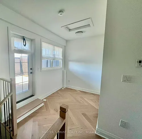 27 Alton Cres Photo 1