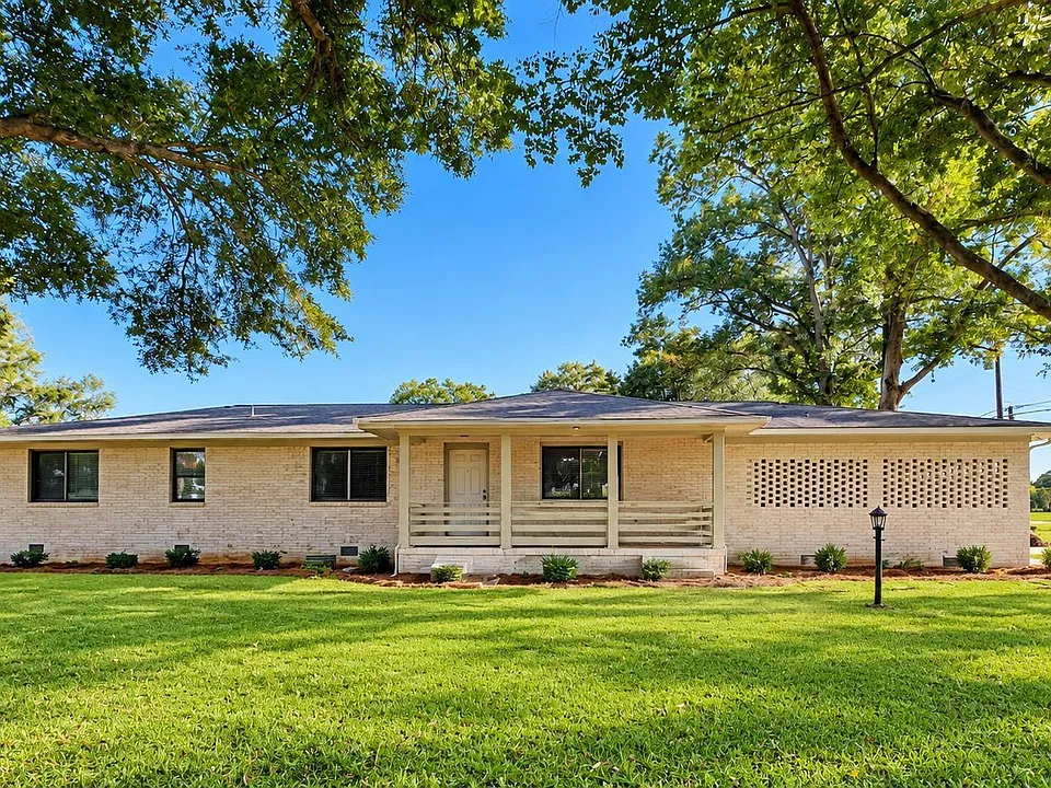 242 Cartwright Dr