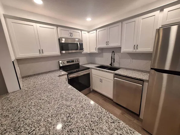 1965 SW Silver Pine Way E #1-118, Palm City, FL 34990