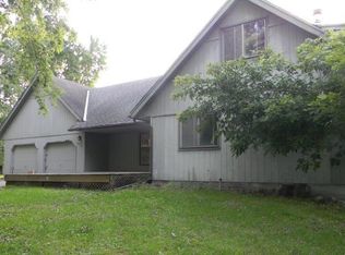 1970 Hilldale Dr E, Shakopee, MN 55379