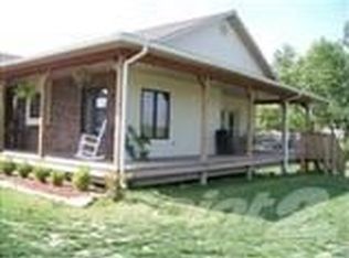 1915 Deerbrook Ln, Emporia, KS 66801