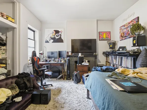 570 Jersey Avenue image 28 of 37