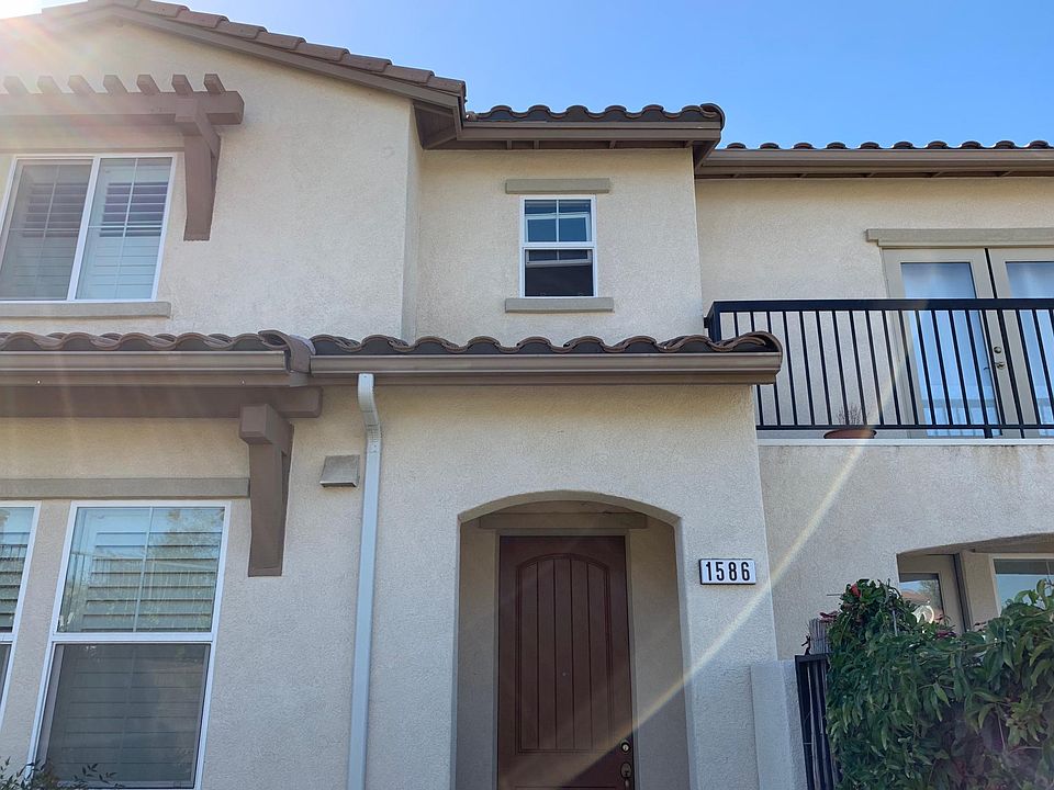 1st image of 1586 Silver Shadow Dr