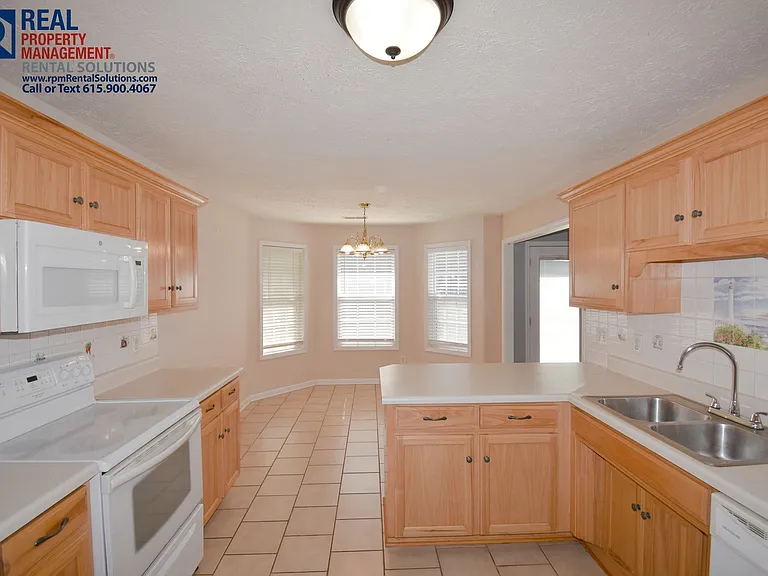 9001 Byler Ct — Photo 9