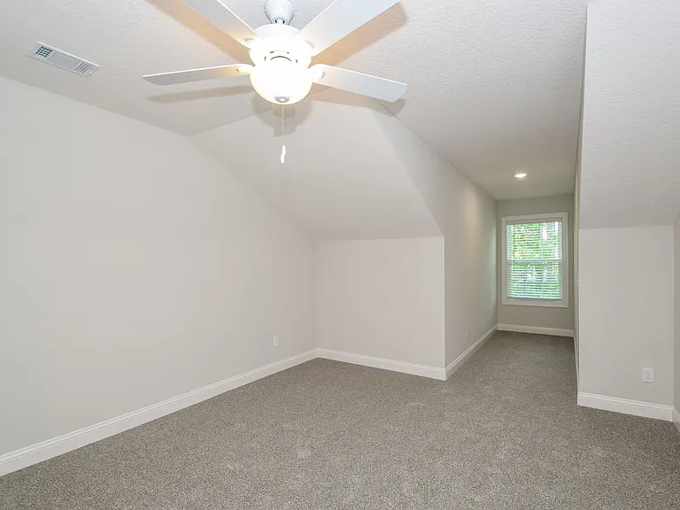 1022 Walker Point Way — Photo 10