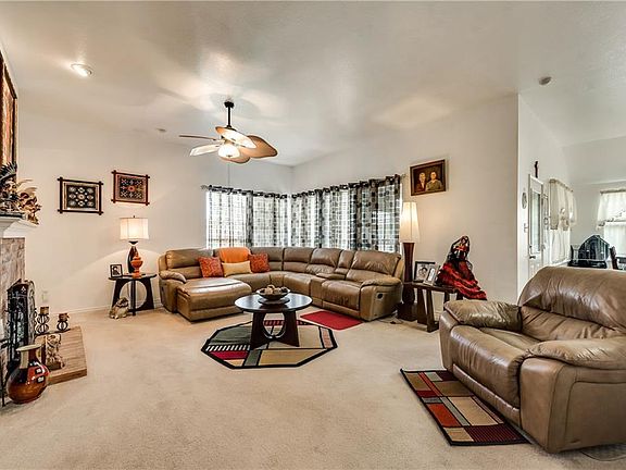 2nd image of 310 Creekwood Trl