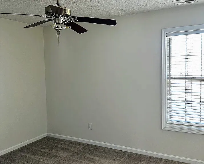 1383 Westward Dr SW — Photo 5